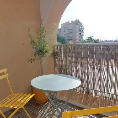 La Fleur Immortelle Apartment *